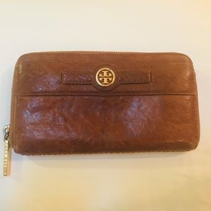 Tory Burch Leather Wallet
